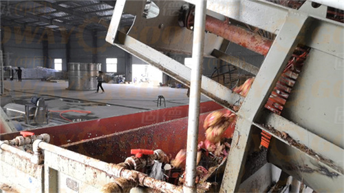 紅薯淀粉加工第一步,紅薯清洗上料機(jī)的優(yōu)勢特點(diǎn)分析 紅薯淀粉加工第一步,紅薯清洗上料機(jī)的優(yōu)勢特點(diǎn)分析